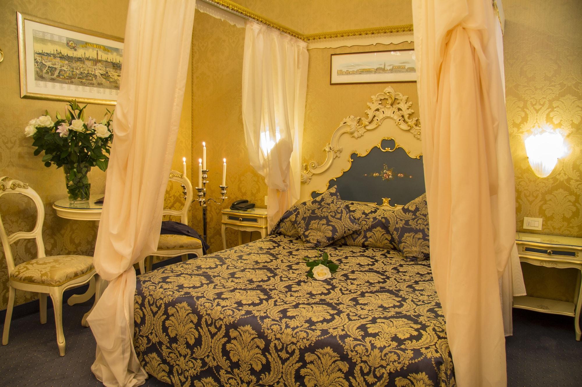 Hotel Becher Венеция Экстерьер фото