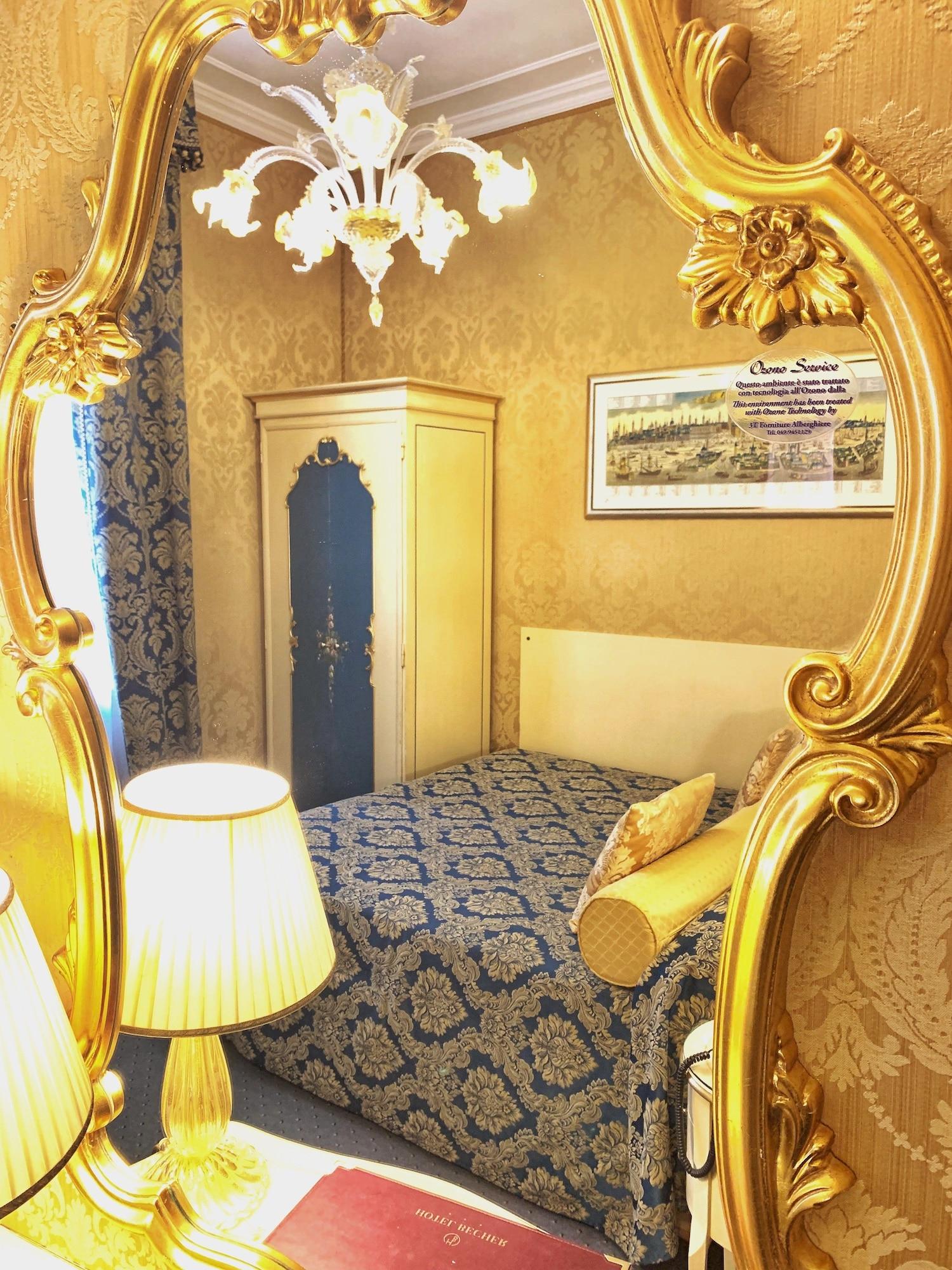 Hotel Becher Венеция Экстерьер фото
