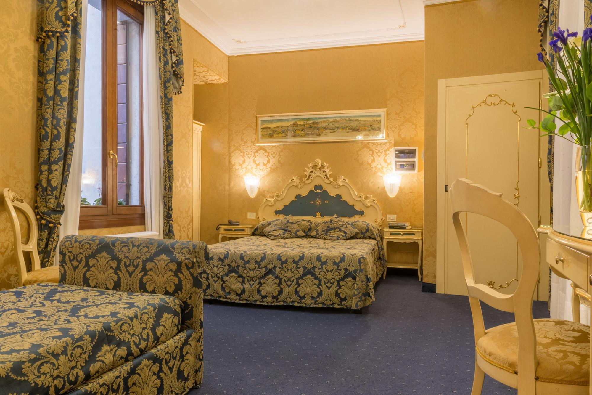 Hotel Becher Венеция Экстерьер фото