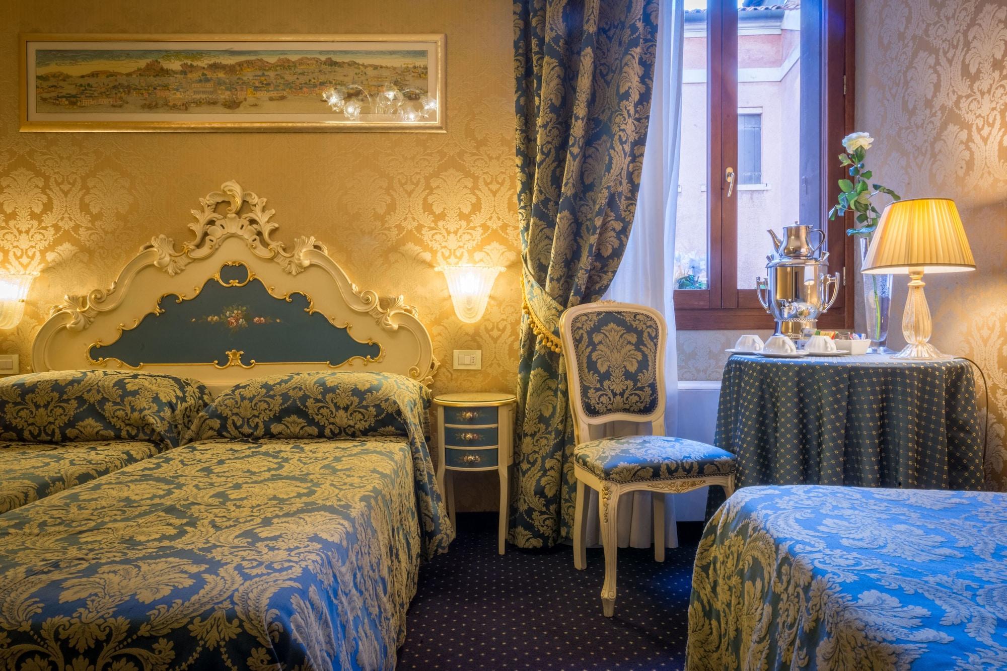 Hotel Becher Венеция Экстерьер фото
