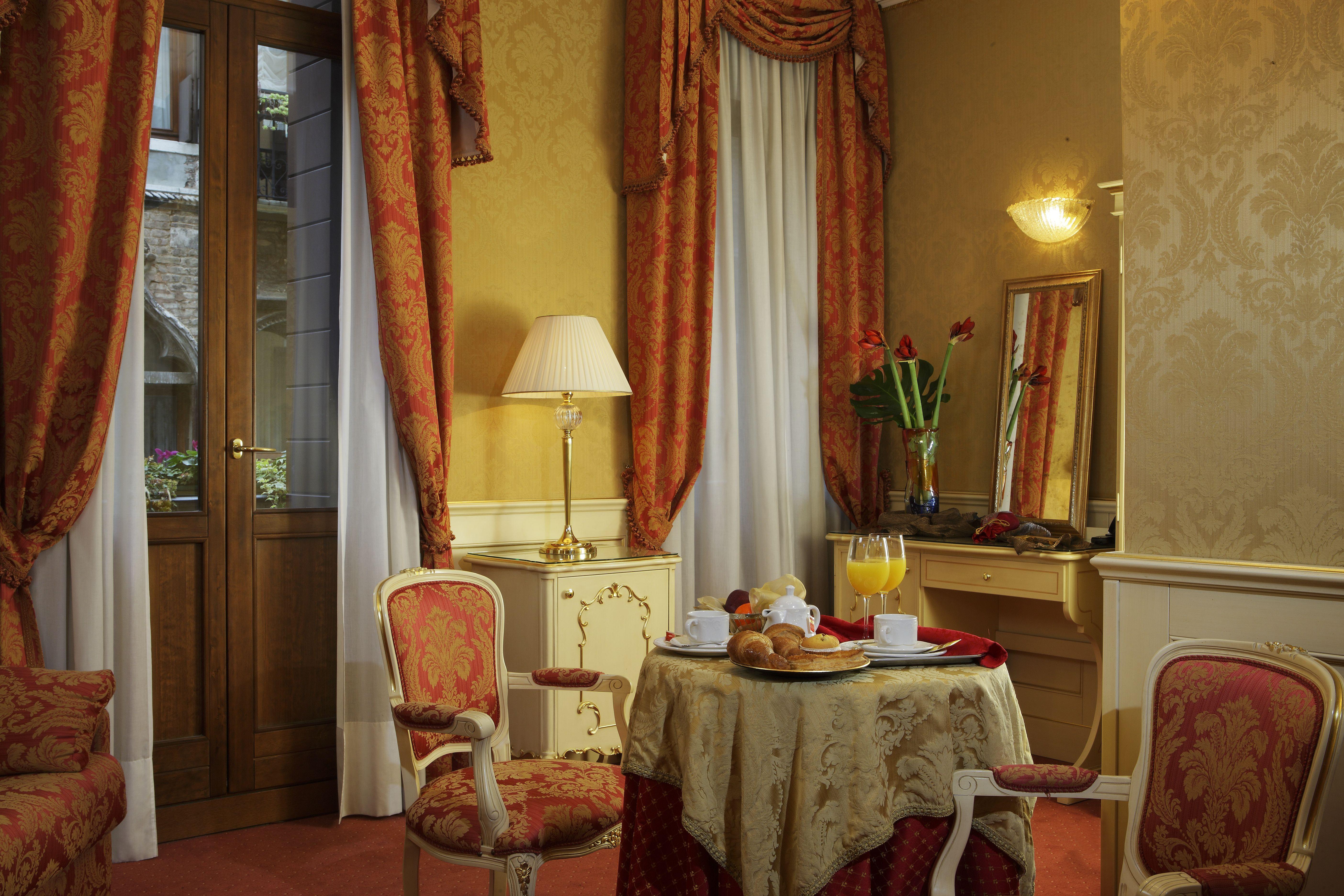 Hotel Becher Венеция Номер фото