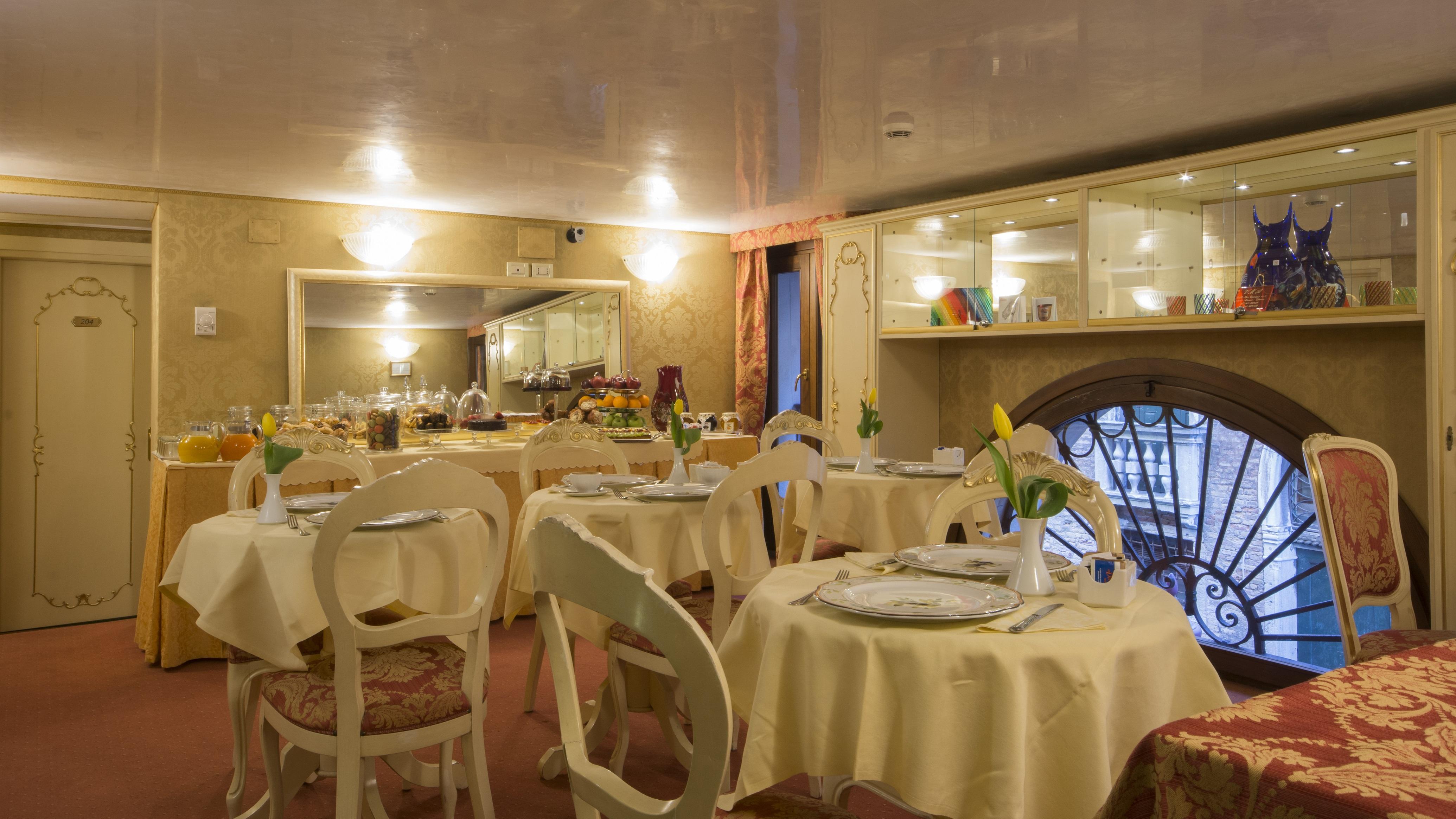 Hotel Becher Венеция Экстерьер фото