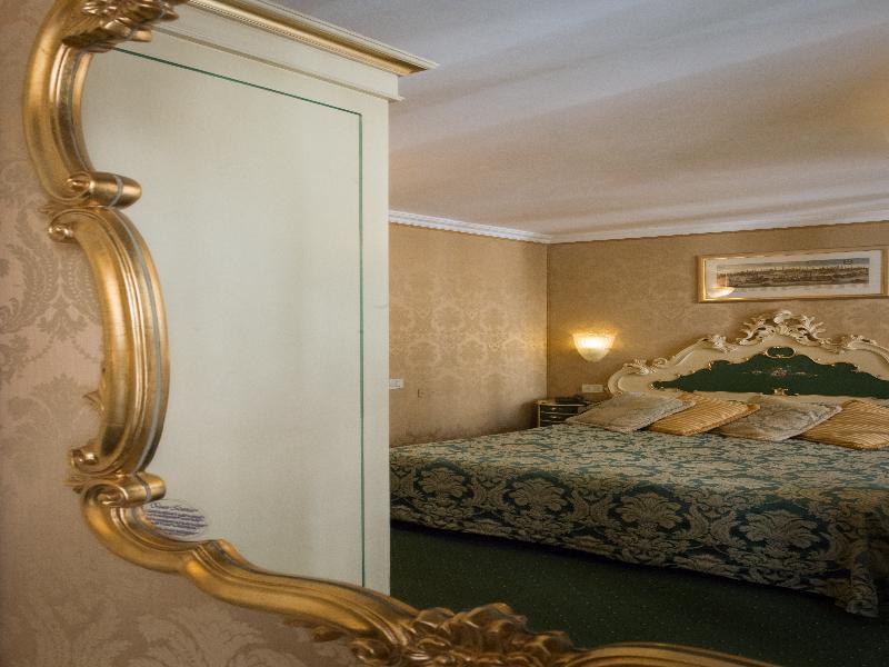 Hotel Becher Венеция Экстерьер фото
