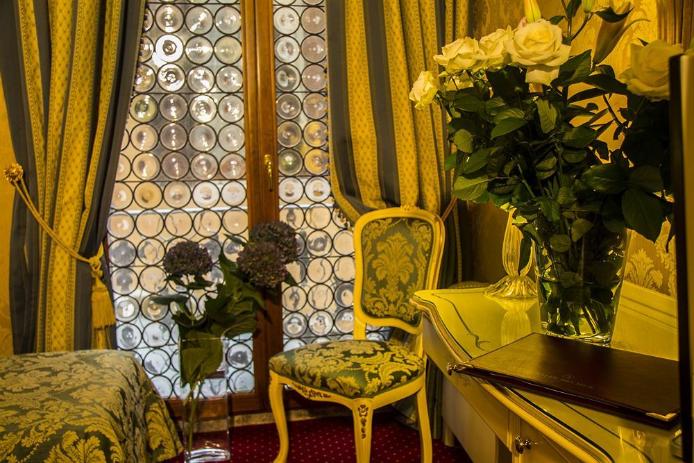 Hotel Becher Венеция Экстерьер фото