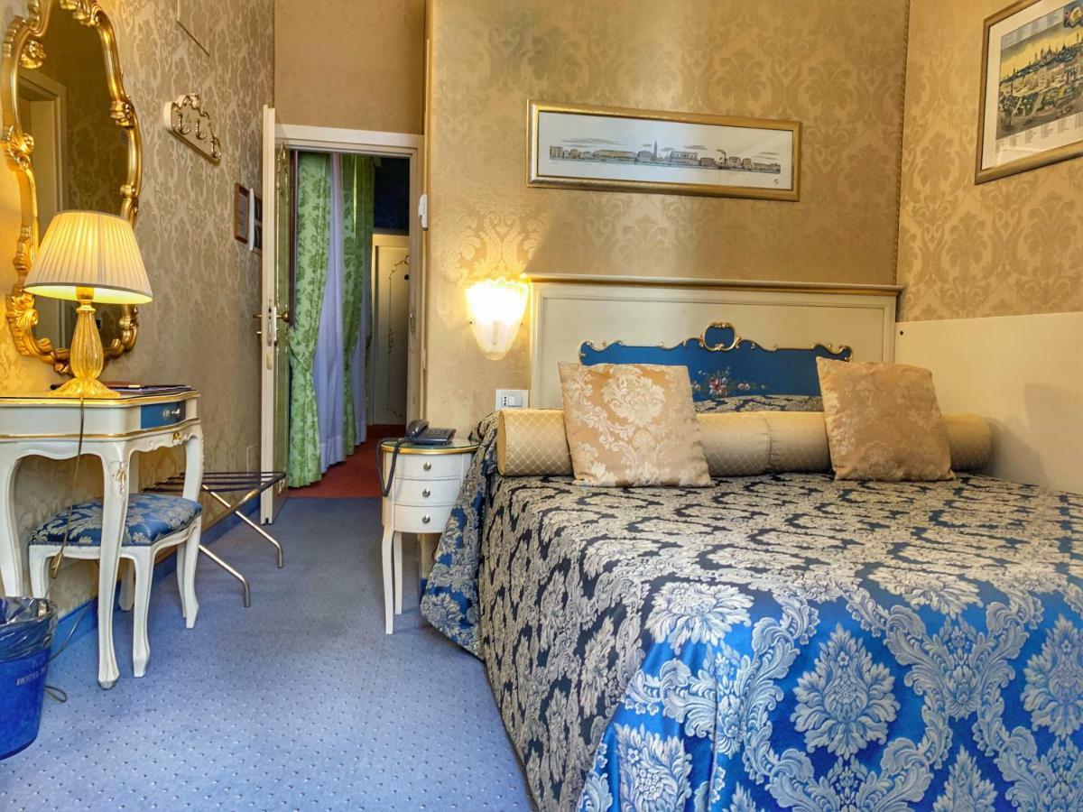 Hotel Becher Венеция Экстерьер фото